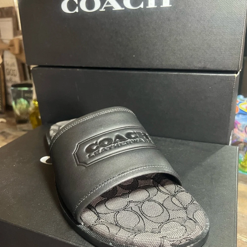 Unisex Sandals - Picture 2 of 6